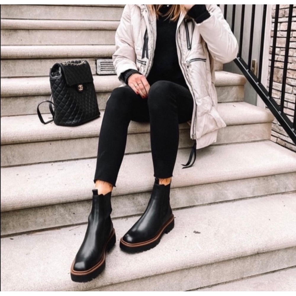 NEW Sam Edelman Laguna Chelsea Boot - Black Lug Sole Size 7